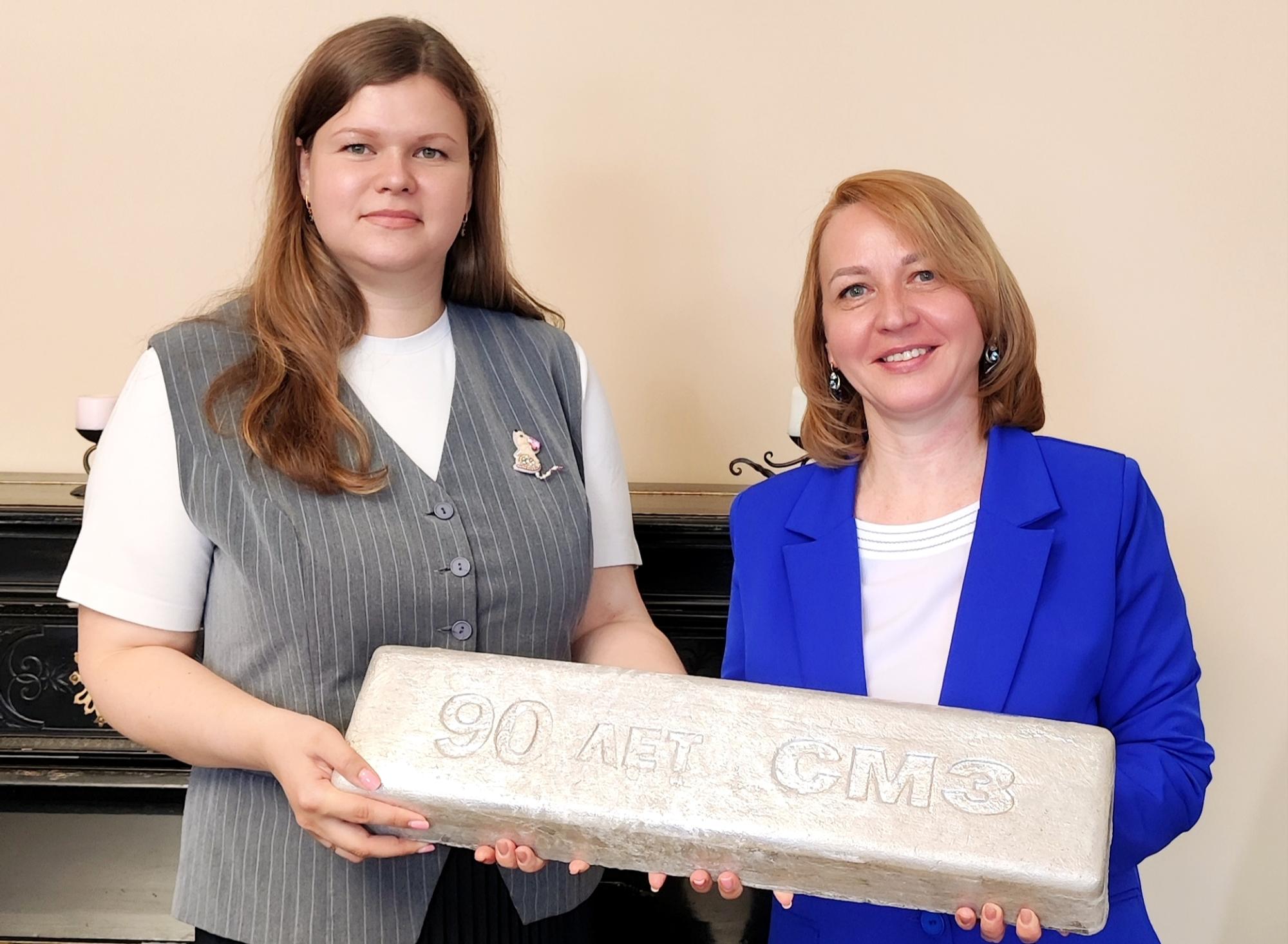 Юбилейный слиток магния – в музее «Сользавод» Юбилейный слиток магния – в музее «Сользавод»